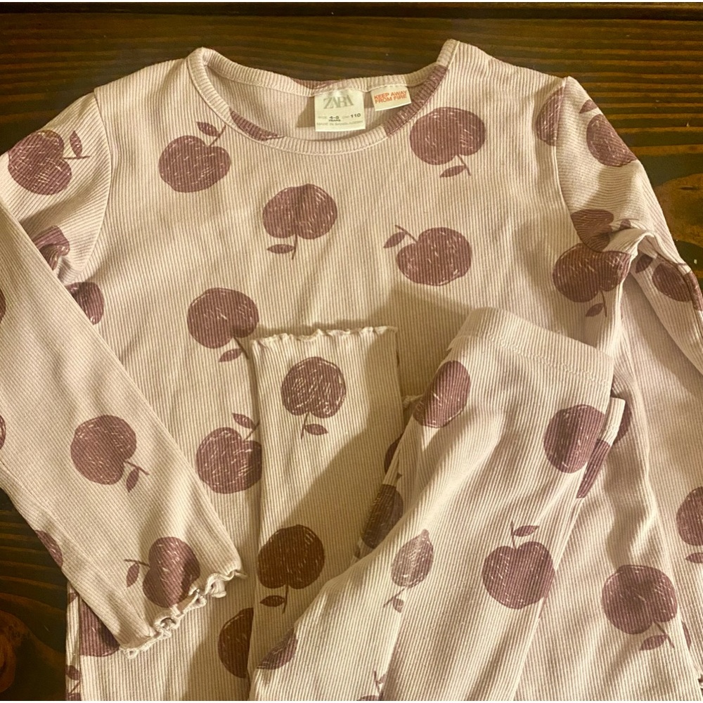 Zara ribbed apple set for girls
